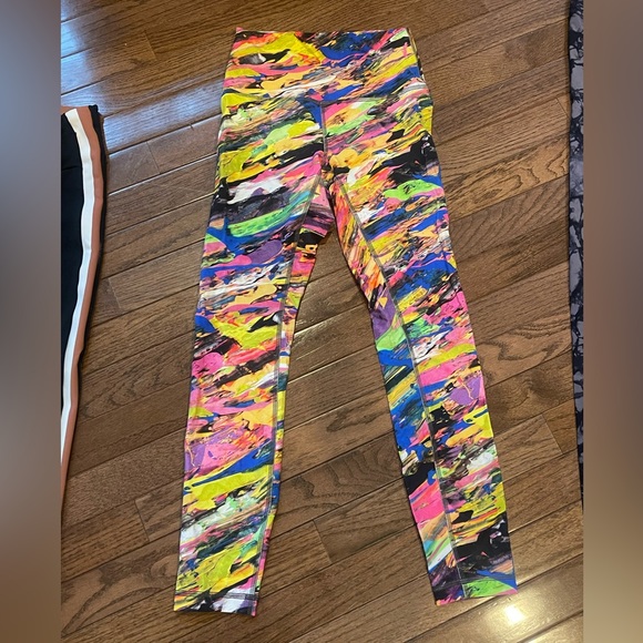 Lululemon wunder train legging size 4 - Picture 3 of 6